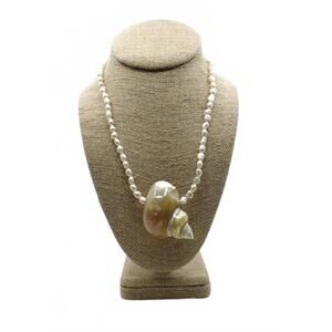 NEW MARE SOLE AMORE women's pearl jam choker in white